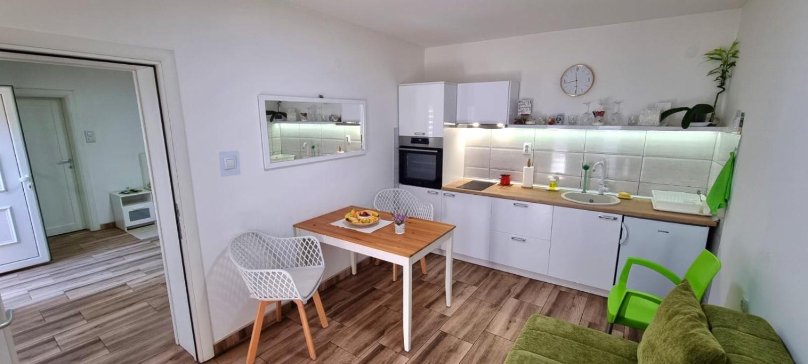 "My Life" Luxury River Apartments Nisz Zewnętrze zdjęcie