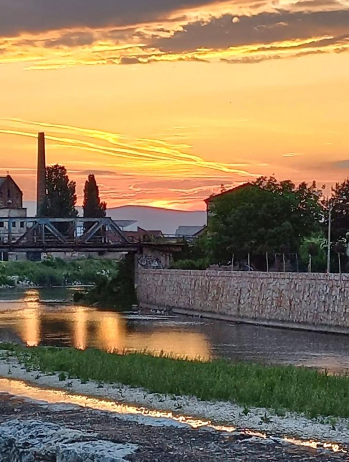 "My Life" Luxury River Apartments Nisz Zewnętrze zdjęcie