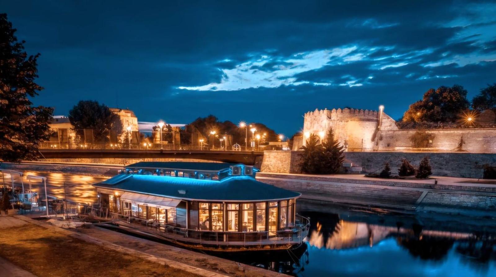 "My Life" Luxury River Apartments Nisz Zewnętrze zdjęcie